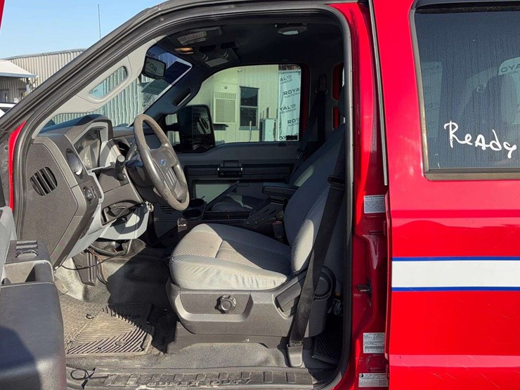 2013-ford-f350-image-15