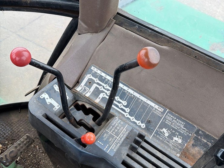 john-deere-4650-image-40