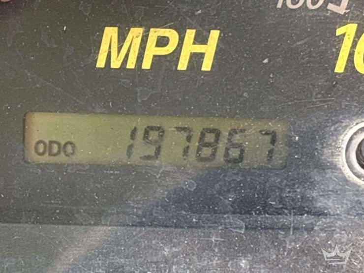 2007-isuzu-npr-image-6