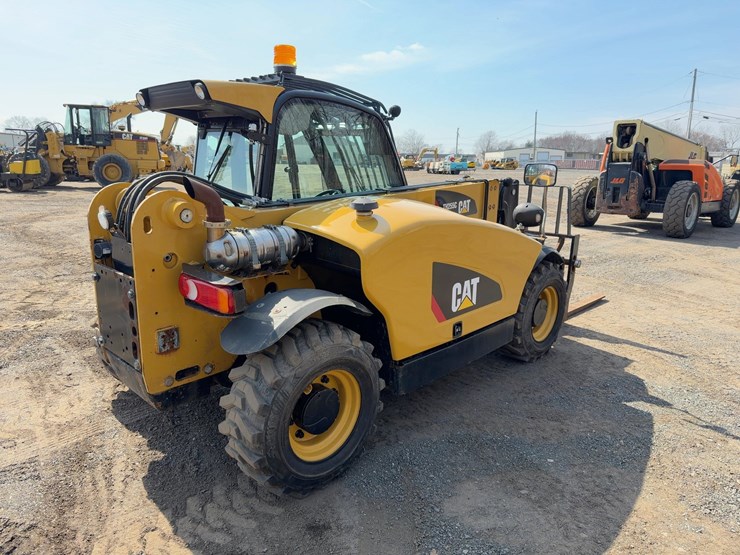 2018-caterpillar-th255c-image-5