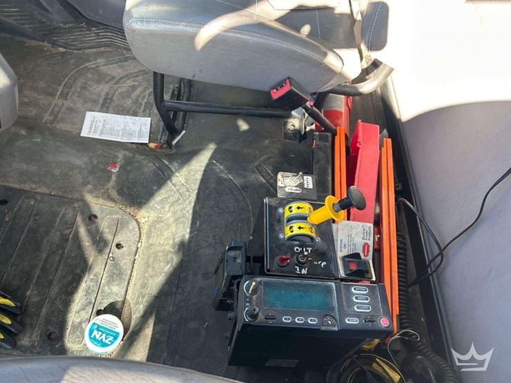 2014-freightliner-114sd-image-18