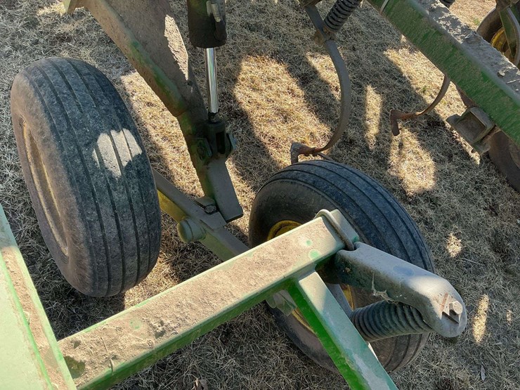 john-deere-724-image-10