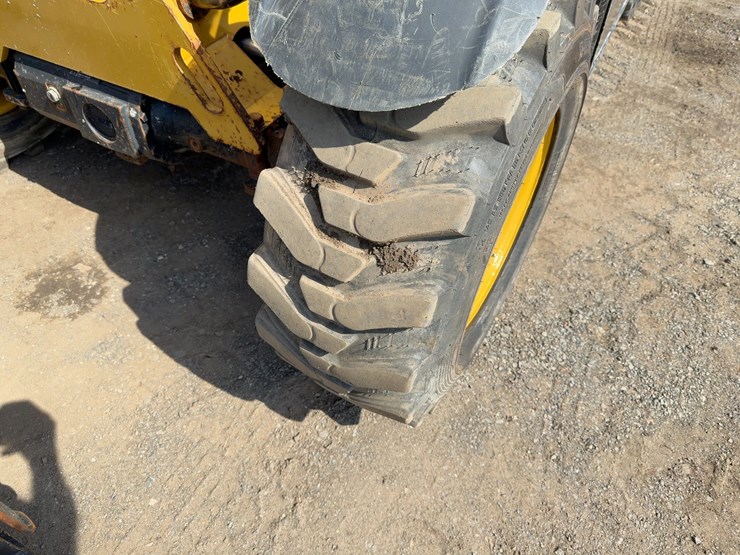 2018-caterpillar-th255c-image-13