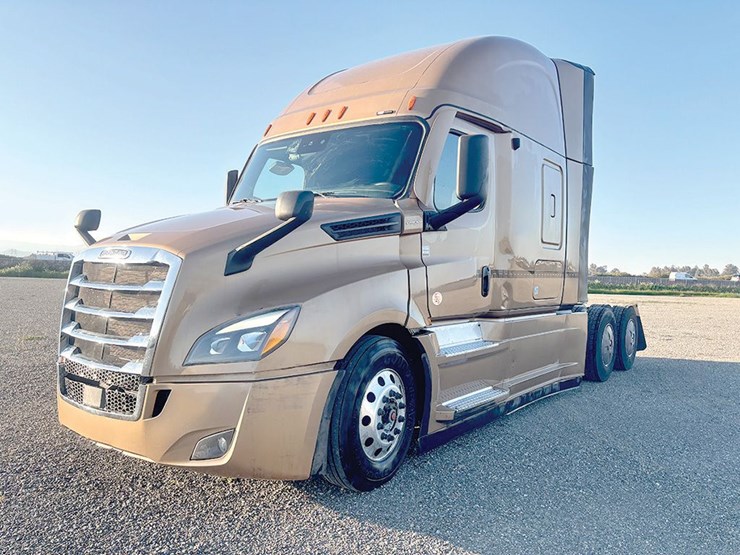 2023-freightliner-cascadia-126-image-1