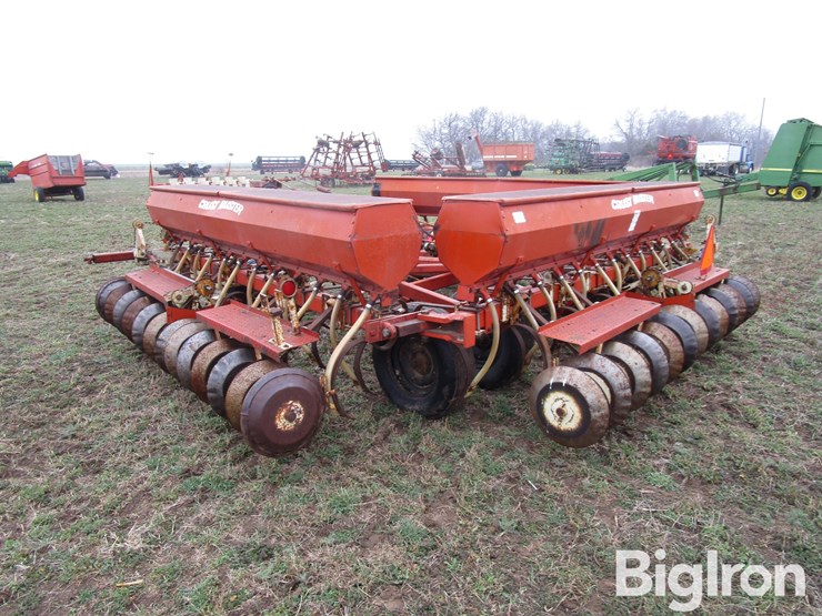 crustbuster-30'-hoe-drill-image-7