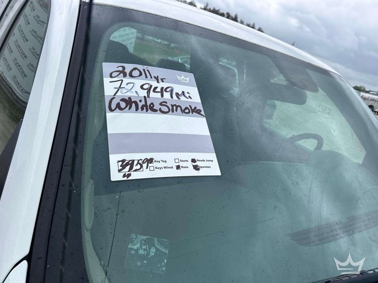 2011-chevrolet-silverado-1500-image-22