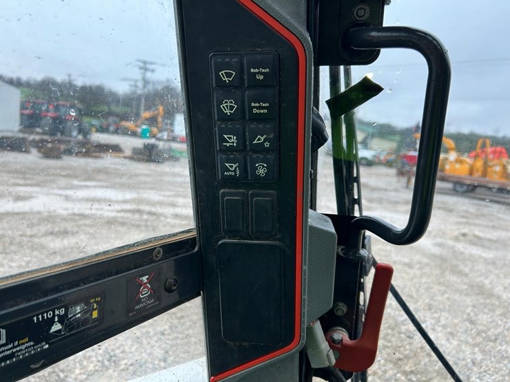 2020-bobcat-t66-image-27