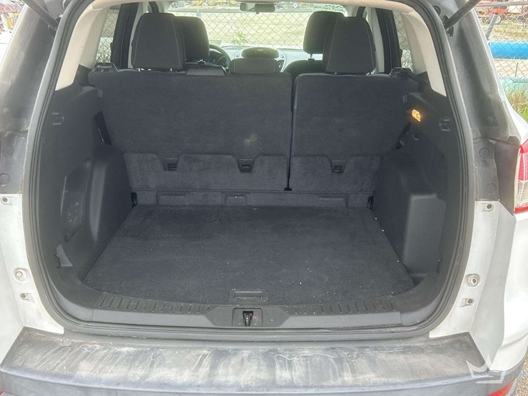 2016-ford-escape-image-11