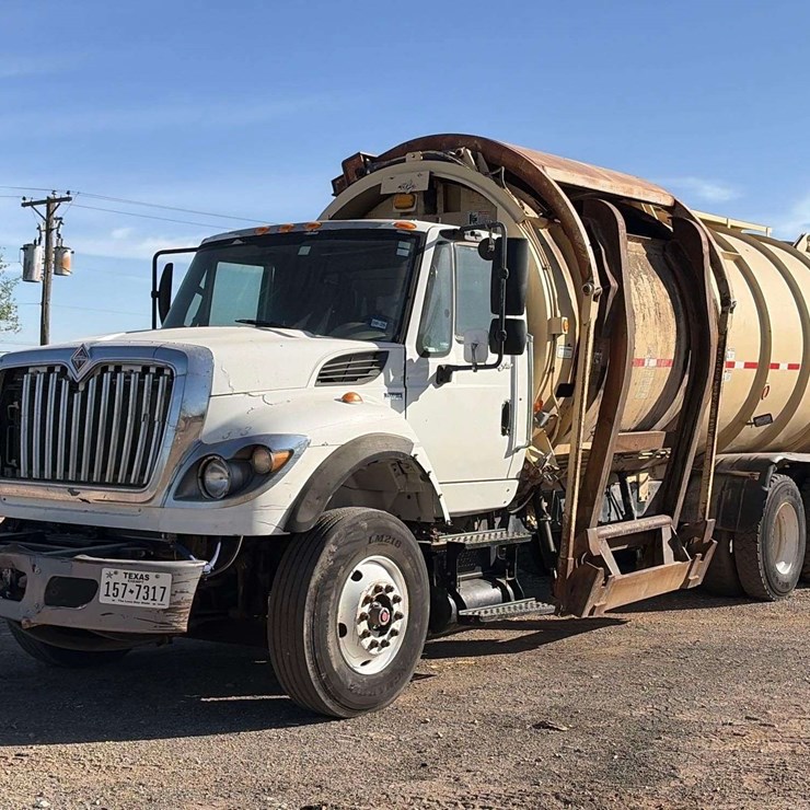 2013 INTERNATIONAL WORKSTAR 7500