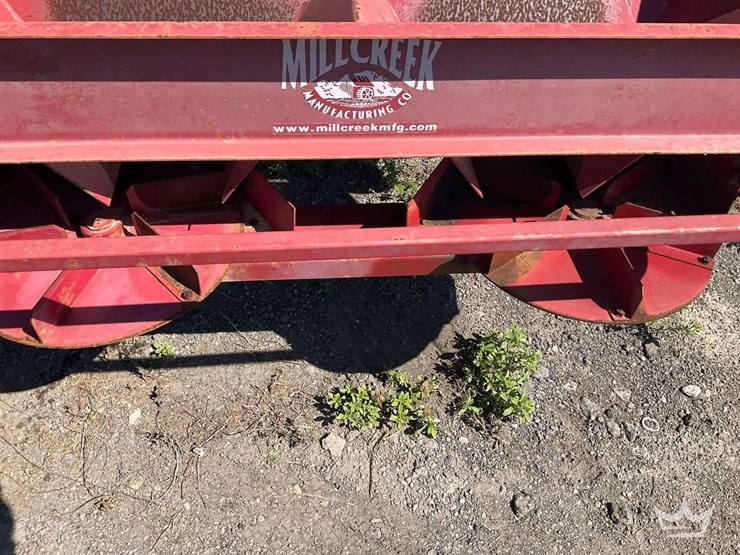 millcreek-turf-tiger-cc2-11-fertilizer-spreader-image-11