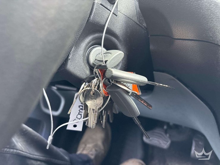 2017-ford-transit-image-30