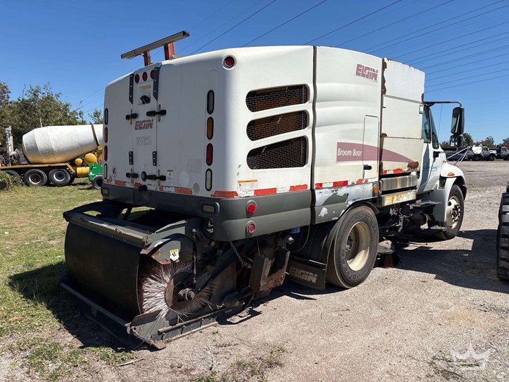 2015-international-durastar-4300-image-3