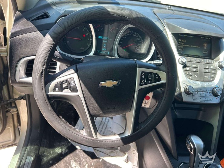 2015-chevrolet-equinox-image-11