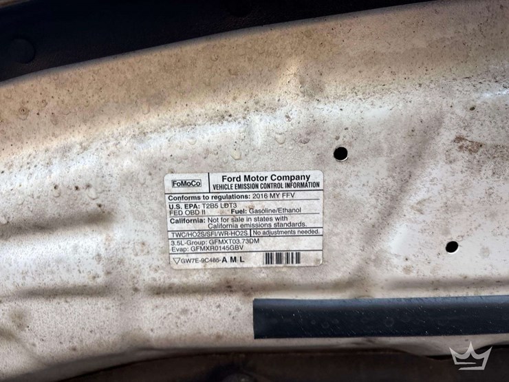 2016-ford-explorer-image-10