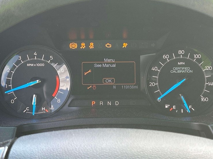 2017-ford-explorer-image-14