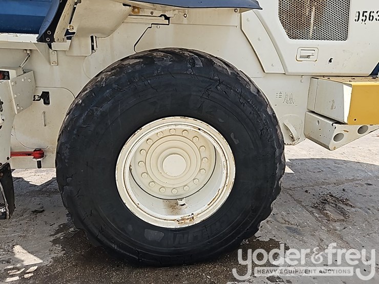 2015-caterpillar-938k-image-20