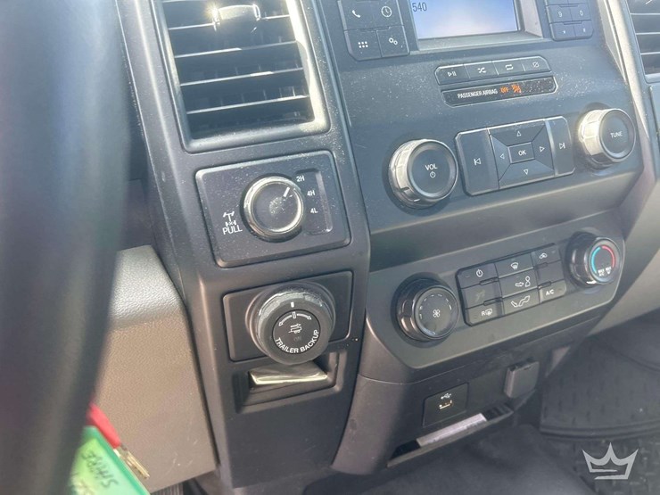 2019-ford-f150-image-21