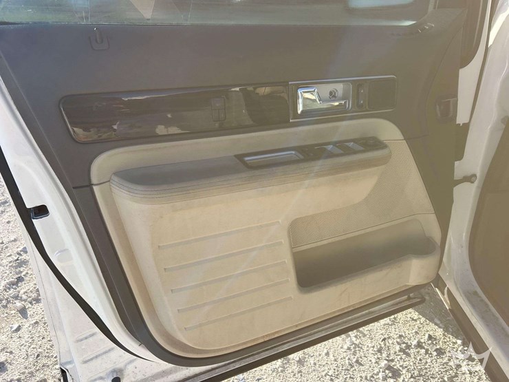 2008-lincoln-mkx-image-11