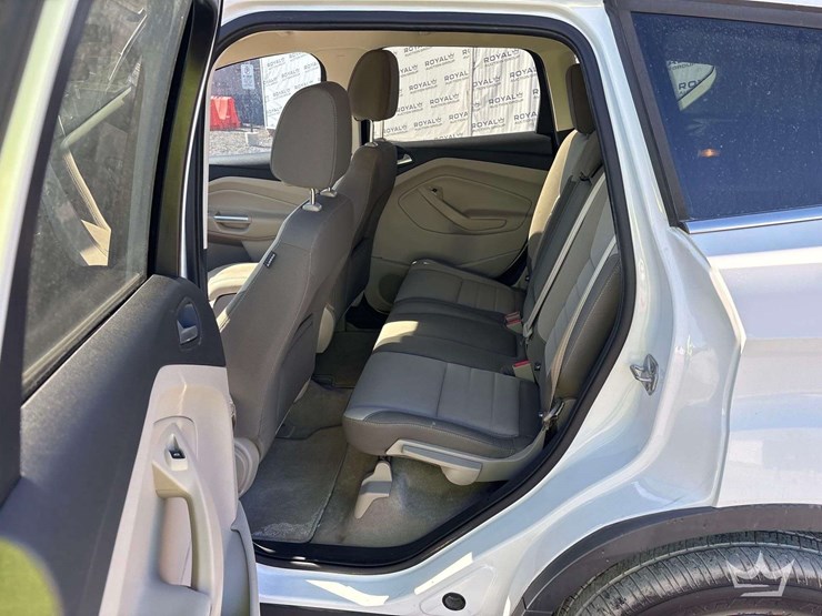 2013-ford-escape-image-18