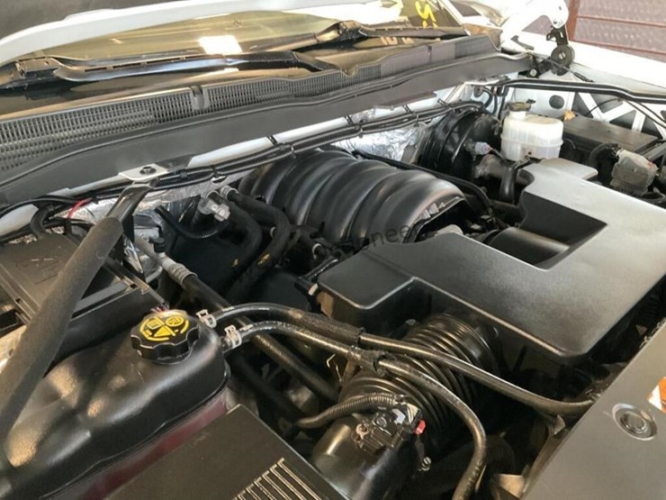 2015-chevrolet-silverado-1500-image-15