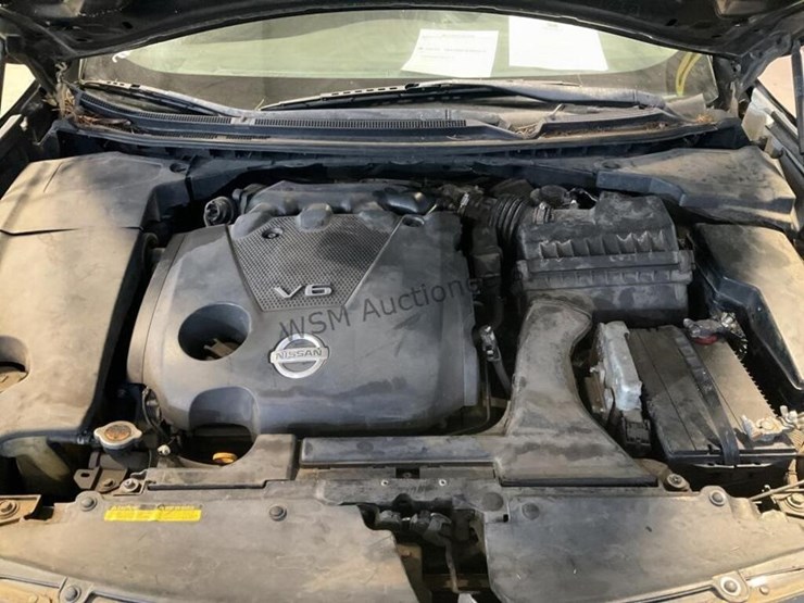 2011-nissan-maxima-sdn-image-12