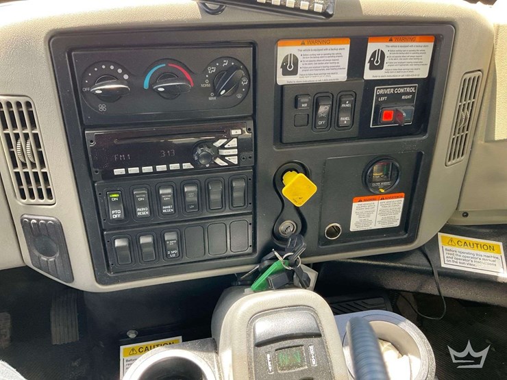 2015-international-durastar-4300-image-18