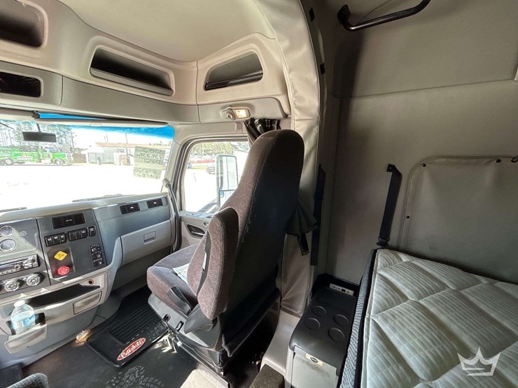 2019-peterbilt-579-image-20