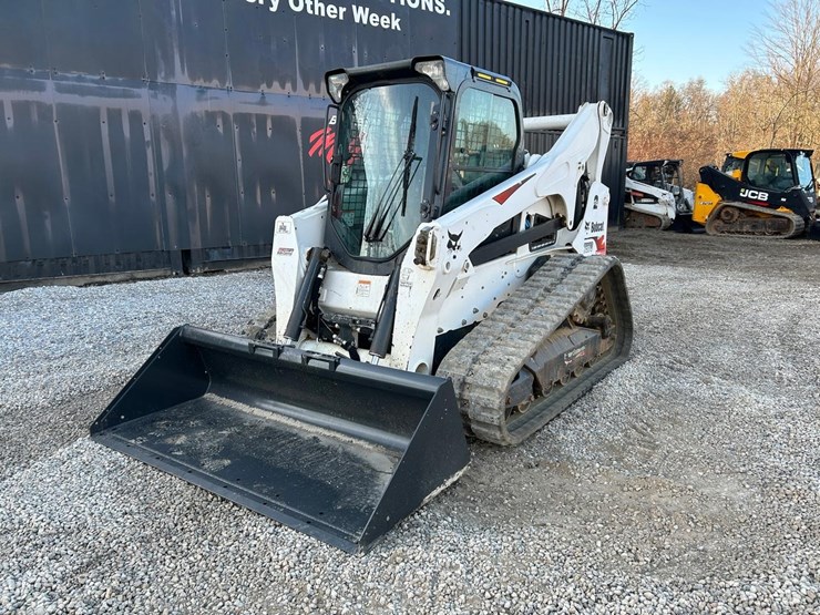 2022-bobcat-t870-image-8