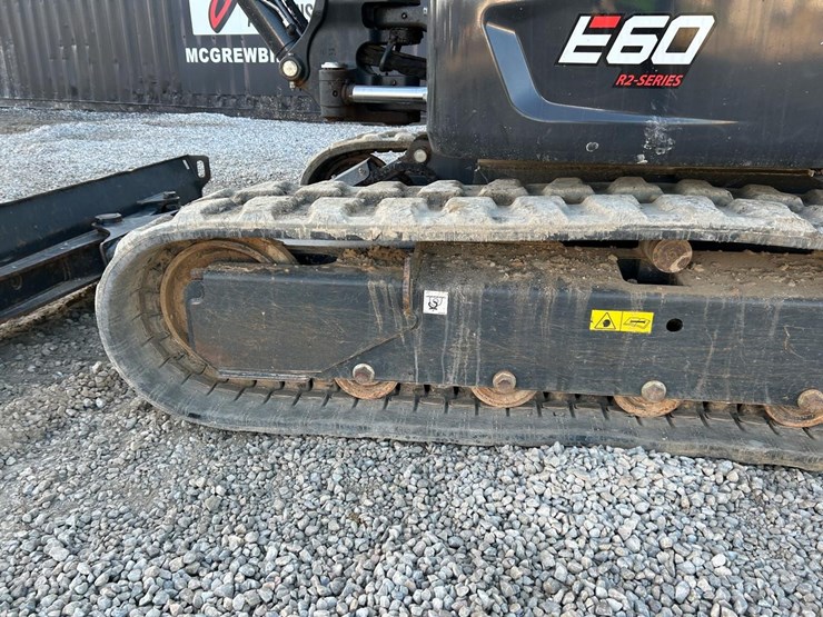 2023-bobcat-e60-image-17