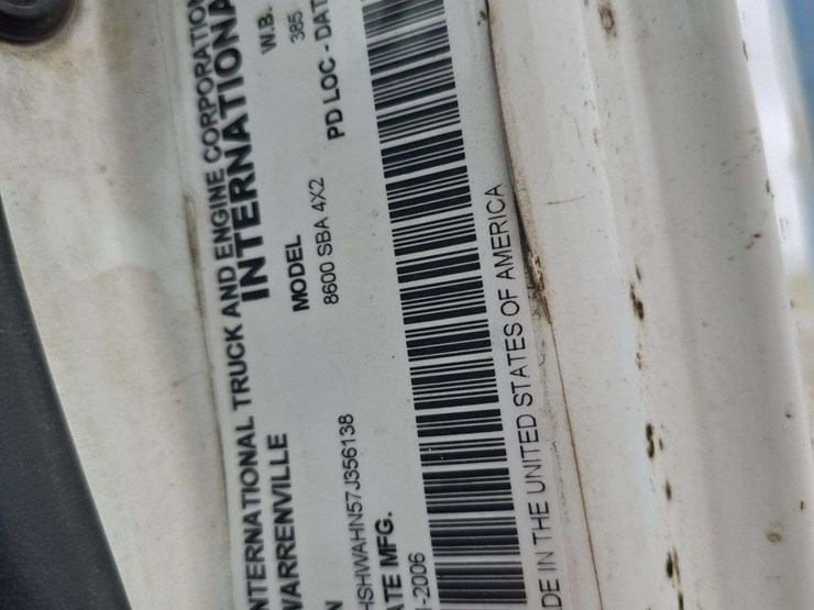 2006-international-8600-image-23