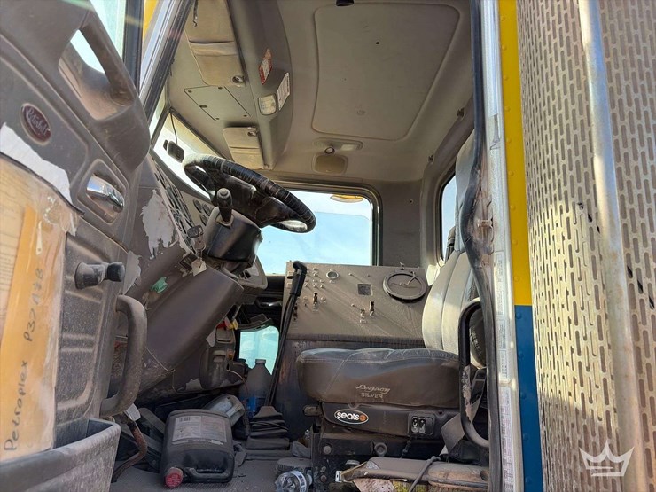 2007-peterbilt-379-image-8