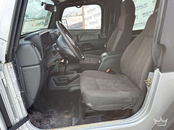 2003-jeep-wrangler-image-11