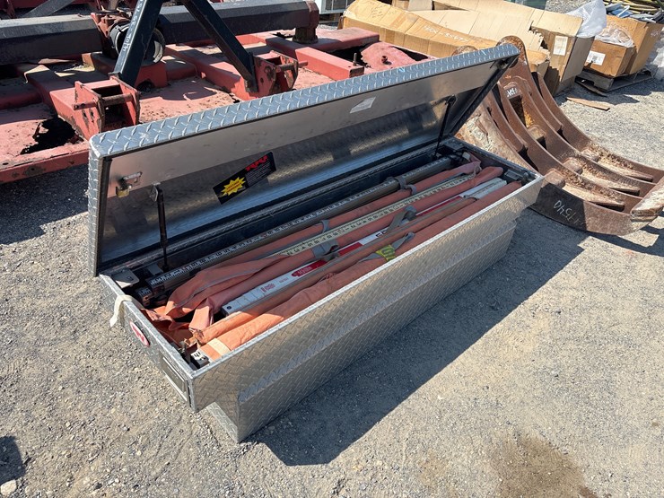 #8028-•-truck-bed-tool-box-image-1