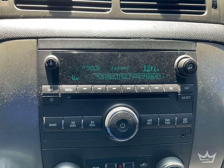 2009-chevrolet-tahoe-image-16