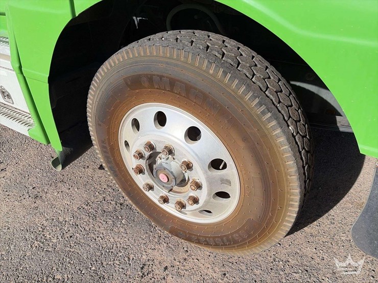 1994-peterbilt-377-image-26