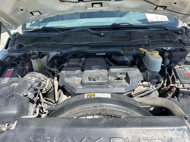 2015-ram-5500-rki-10ft.-utility-flatbed-truck-image-10