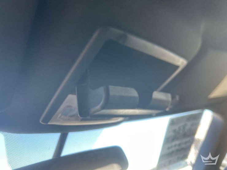 2016-ford-explorer-image-13