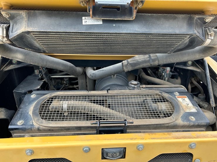 2018-asv-posi-track-vt70-image-16