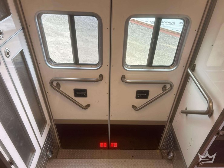 2006-international-durastar-4400-image-42