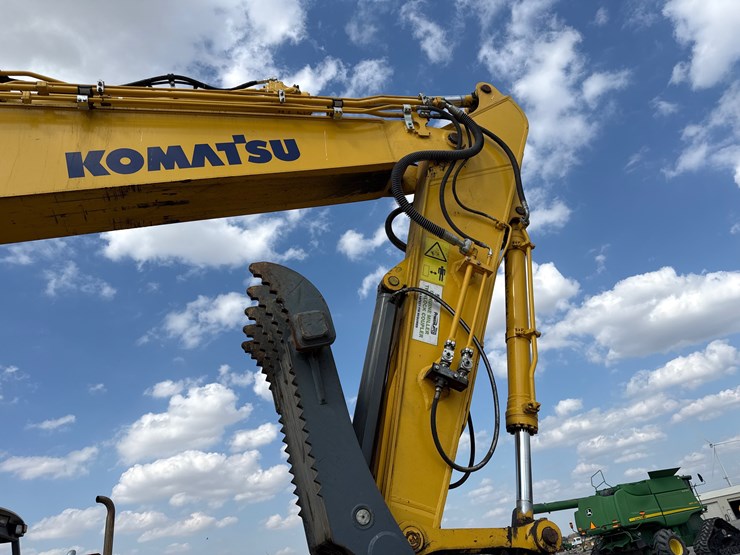 2023-komatsu-pc210-image-19