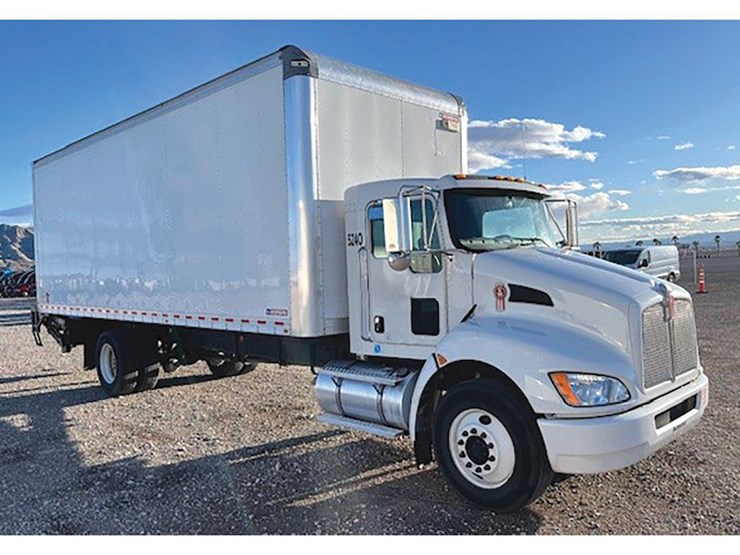 2022-kenworth-t270-image-1