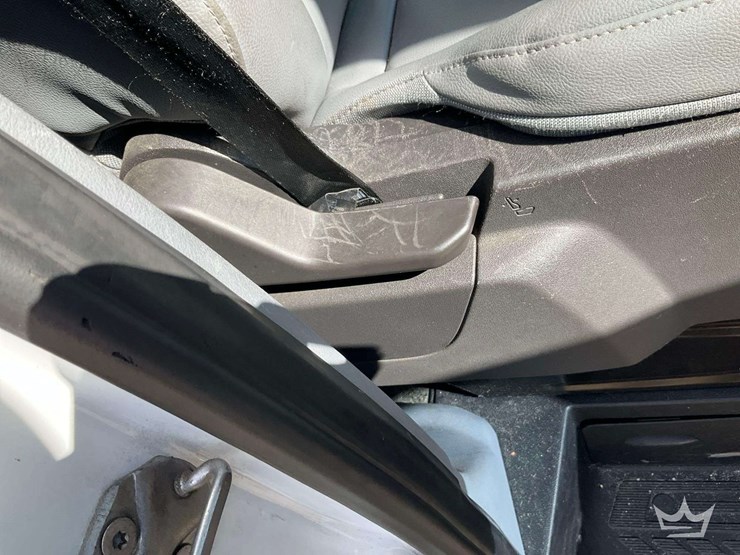 2015-ford-transit-image-22