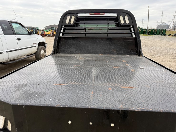 2005-gmc-2500-image-12