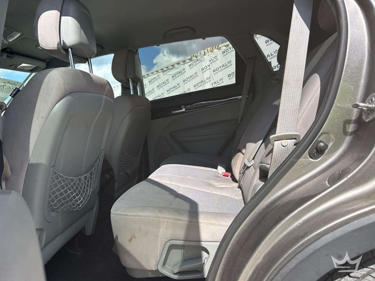 2014-kia-sorento-image-23