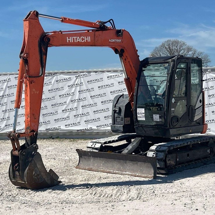 2015 HITACHI ZX75US