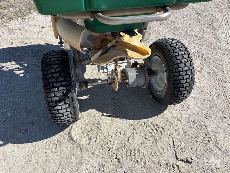 lesco-50lb-push-spreader-image-9