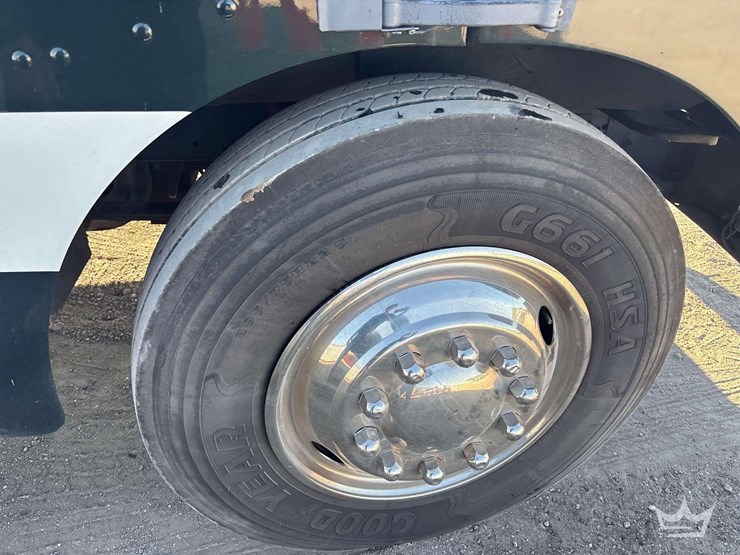 2013-chevrolet-step-van/-command-center-image-27