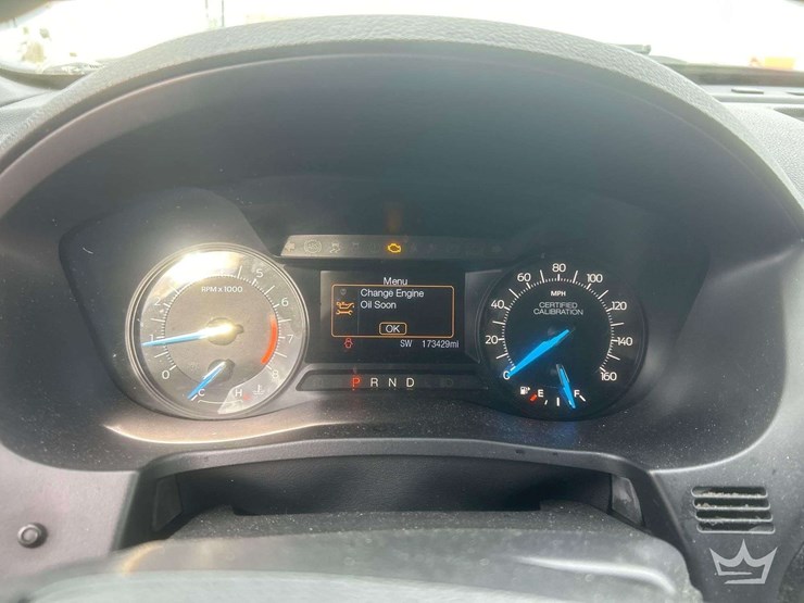 2018-ford-explorer-image-18