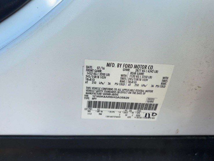 2017-ford-explorer-image-6