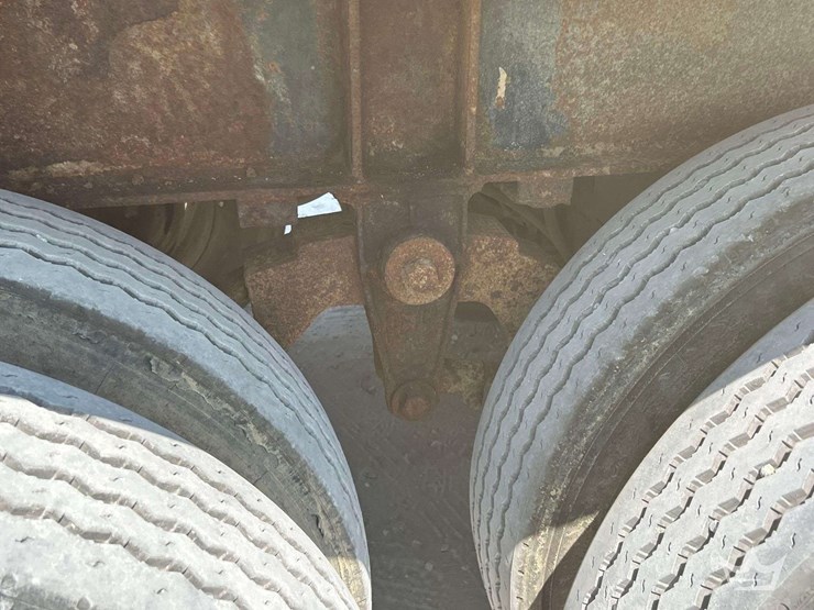 2009-axle-dump-trailer-image-8